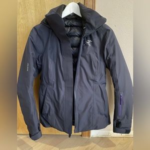 2020 Arc'tery Andessa Women's Down Insulated GORE-TEX Waterproof Jacket XS